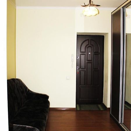 Ferienwohnung Центр Міста Однокімнатна Новобудова Lutsʼk Exterior foto